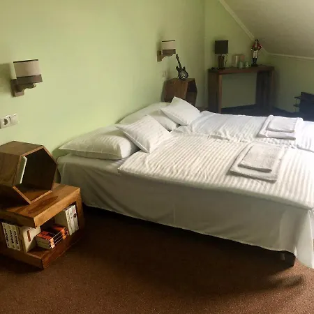 Karám és Lakásétterem 4* Nagybajcs