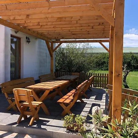 Casa de hóspedes Karám és Lakásétterem Nagybajcs