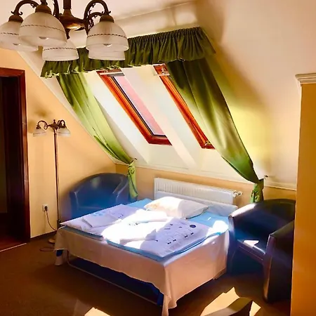 Karám és Lakásétterem Casa de hóspedes