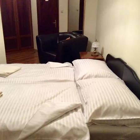 Casa de hóspedes Karám és Lakásétterem Nagybajcs